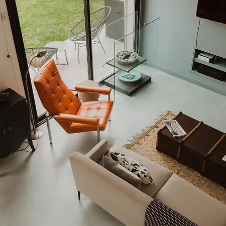 Villa Moderne Avec Piscine A 200m De La *