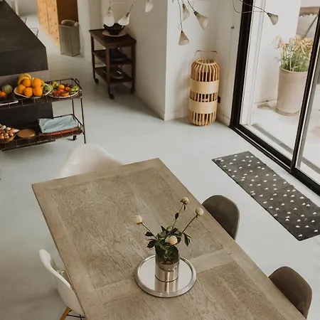Moderne Avec Piscine A 200m De La Βίλα *