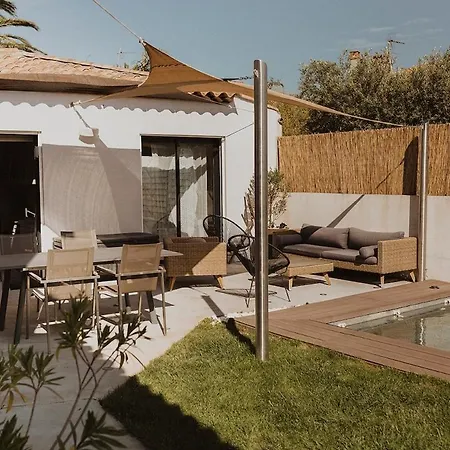 Moderne Avec Piscine A 200m De La Villa