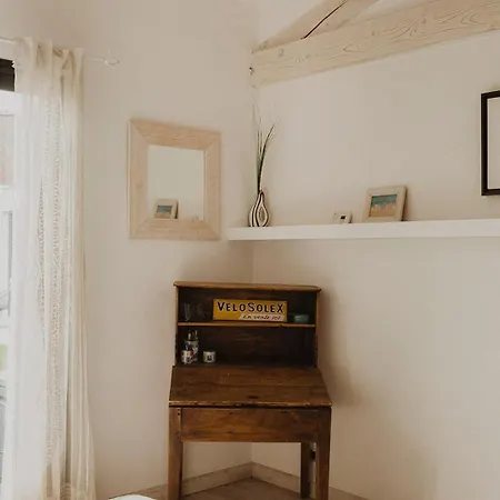 Moderne Avec Piscine A 200m De La Villa